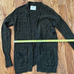 Abercrombie Black and Green seed stitch sweater